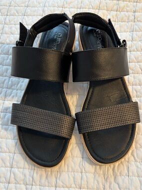 Black Women's Eurosoft by Softt Sandals Size 10